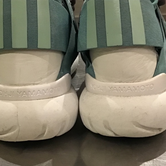 Y-3 men’s shoes - Picture 3 of 6